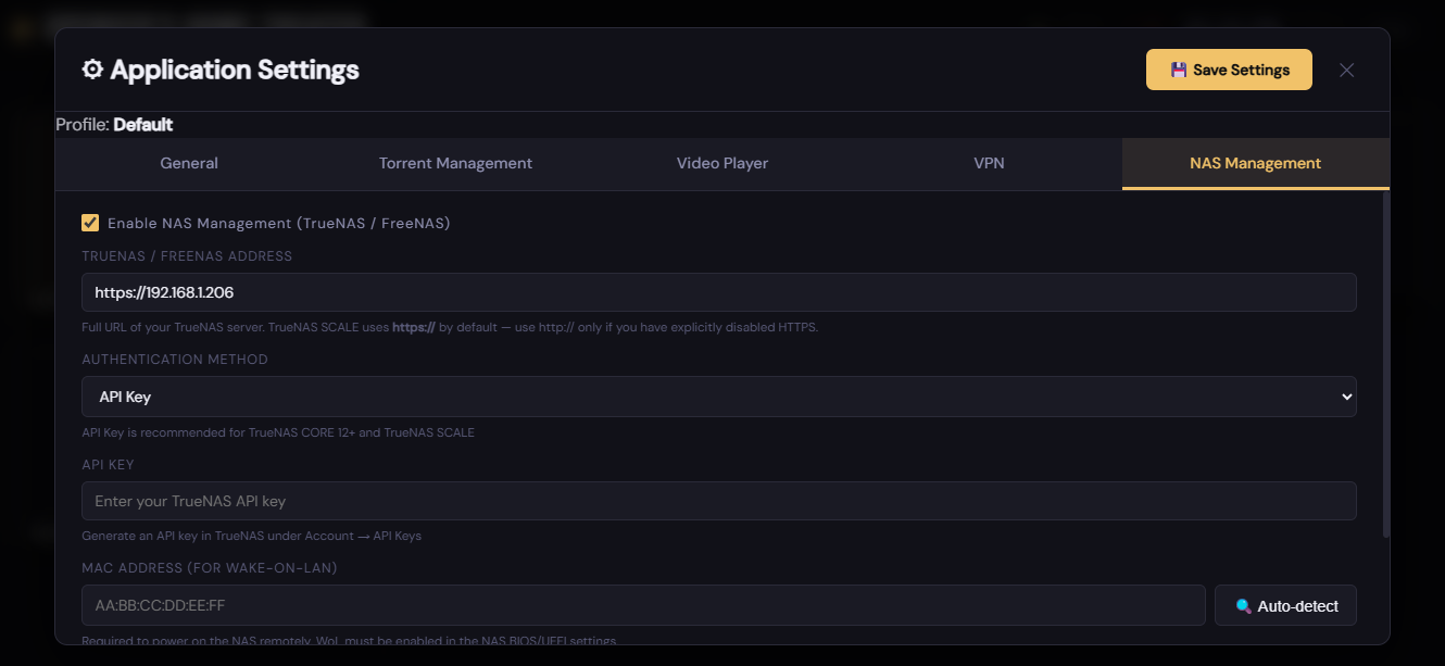 NAS management settings panel with online status.